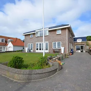Ferienhaus Anne's Family With Private Parking 